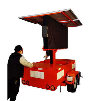 Fornecimento de energia independente Painéis solares Sistema de energia Trailer de tela LED para publicidade ao ar livre